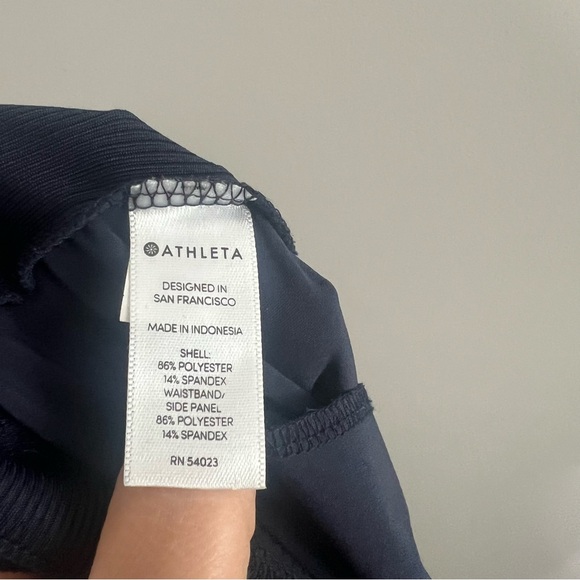 Athleta Brooklyn Ankle Pant in Navy Blue Women's Size 4 - Picture 6 of 6